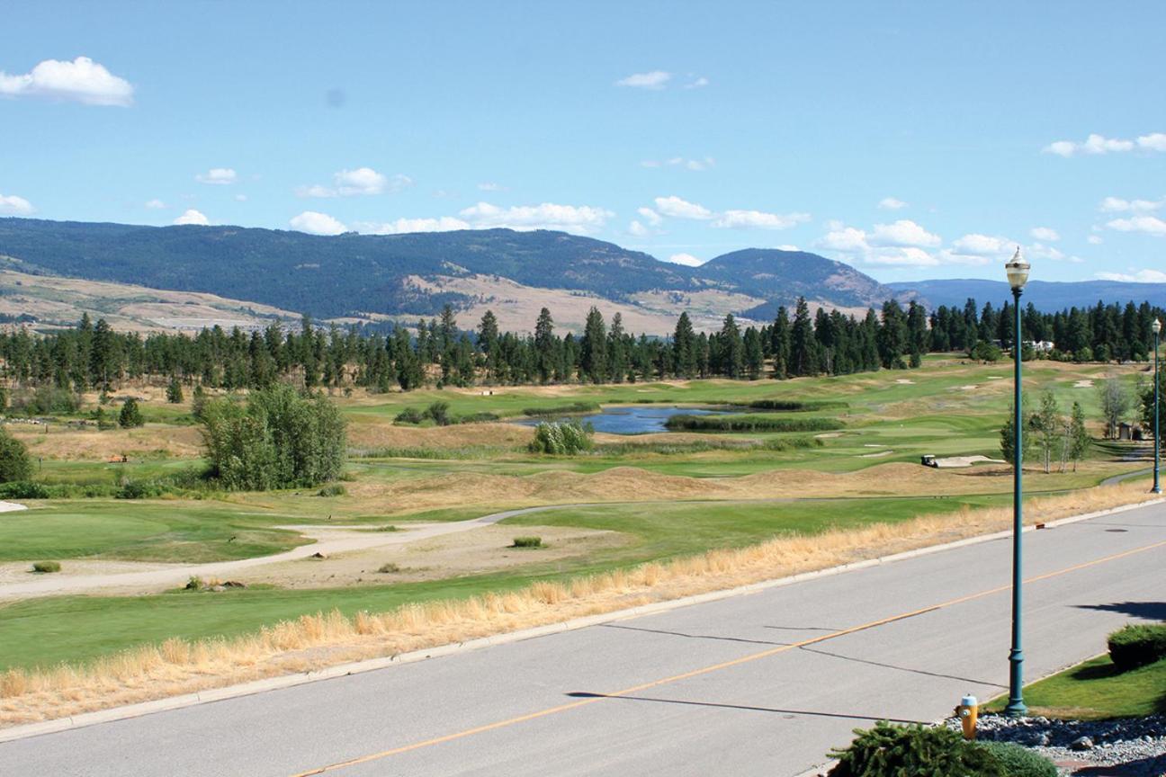 Quail Ridge Suite Kelowna Extérieur photo